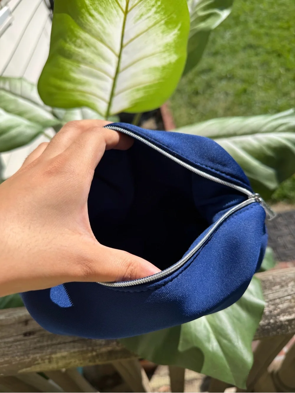 Gucci Navy Blue Guilty Men’s Sunglasses Case